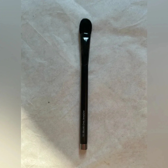 Rae Morris Jishaku #10: Deluxe Oval Shadow - Picture 3 of 5